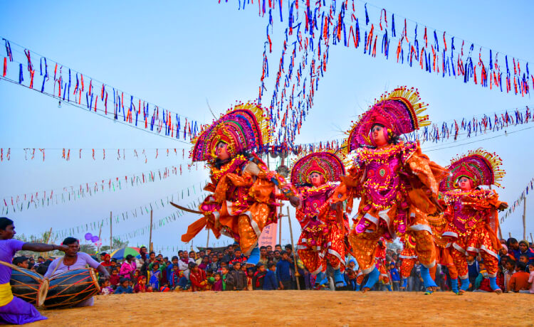 Oraon tribal dancers Jharkhand traditional